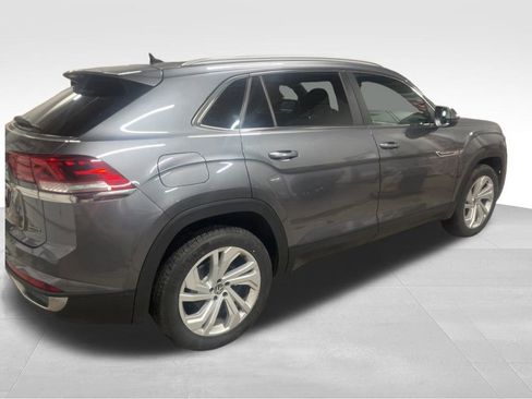 Used 2020 Volkswagen Atlas Cross Sport SEL image 3