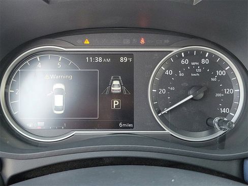 New 2025 Nissan Versa SV w/ Trunk Package image 9