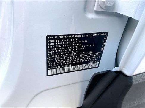New 2026 Volkswagen Taos SEL image 16