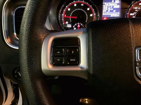 Used 2011 Dodge Charger SE image 22