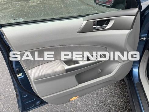 Used 2010 Subaru Forester 2.5X Premium image 11