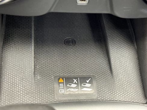 Used 2023 Chevrolet Blazer LT w/ Convenience Package image 16