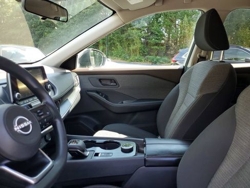 Used 2022 Nissan Rogue S AWD/4WD image 18