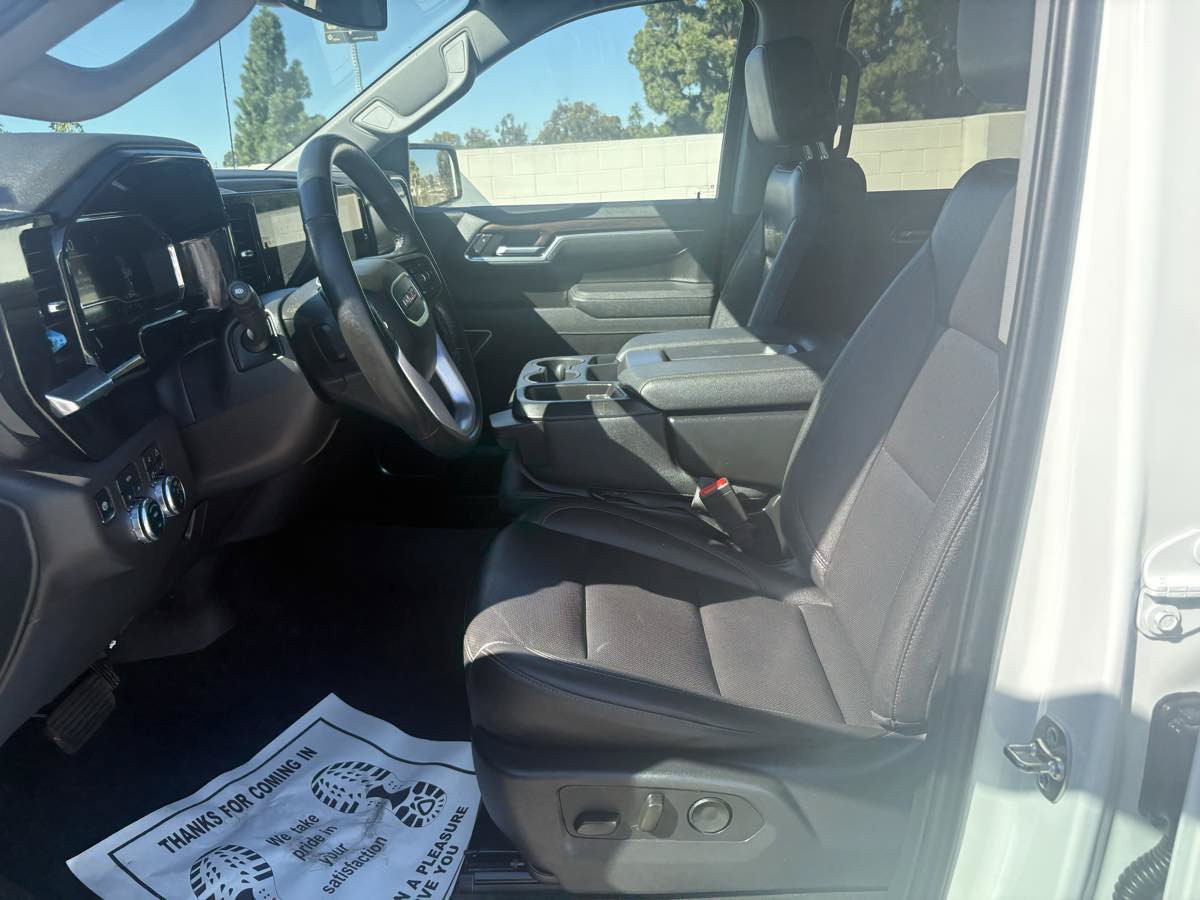 Used 2025 GMC Sierra 1500 SLT AWD/4WD image 21