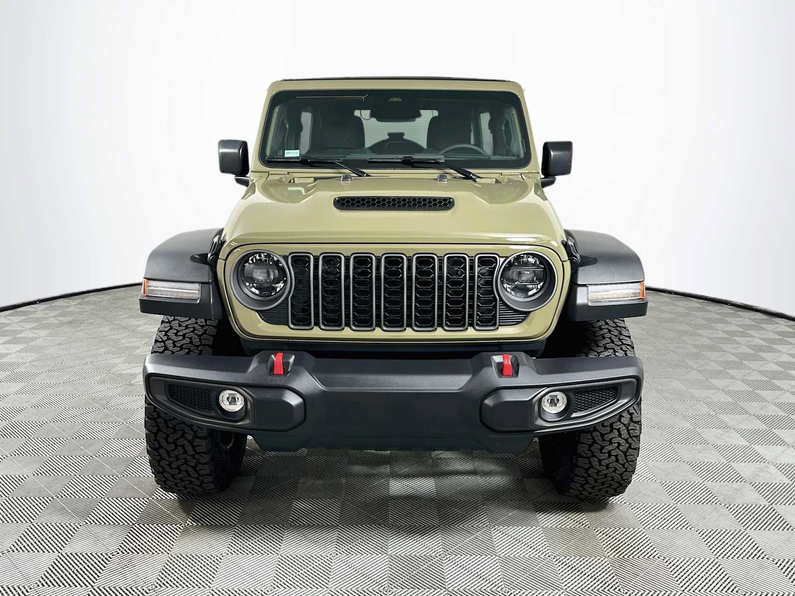 Used 2026 Jeep Wrangler Unlimited Rubicon w/ Safety Group AWD/4WD image 2
