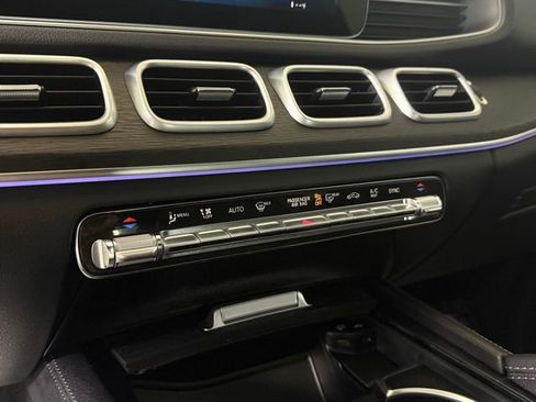 Used 2022 Mercedes-Benz GLE 350 4MATIC w/ Premium Package image 34