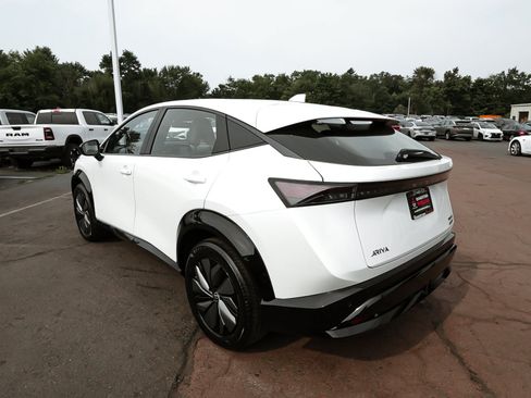 Used 2024 Nissan Ariya AWD image 4