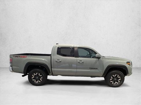 Used 2023 Toyota Tacoma TRD Off-Road image 4