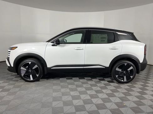 New 2026 Nissan Kicks SR w/ SR Premium Package image 6