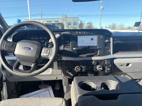 Used 2024 Ford F250 XLT image 14