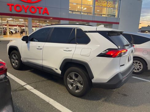 Used 2024 Toyota RAV4 XLE image 13