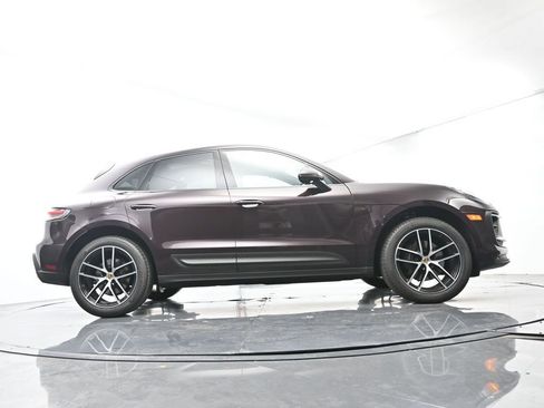 Certified 2025 Porsche Macan AWD/4WD image 51