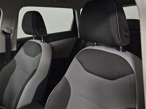 Used 2024 Volkswagen Taos S w/ MDO Package image 22