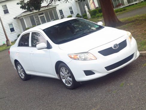 Used 2010 Toyota Corolla LE FWD image 27