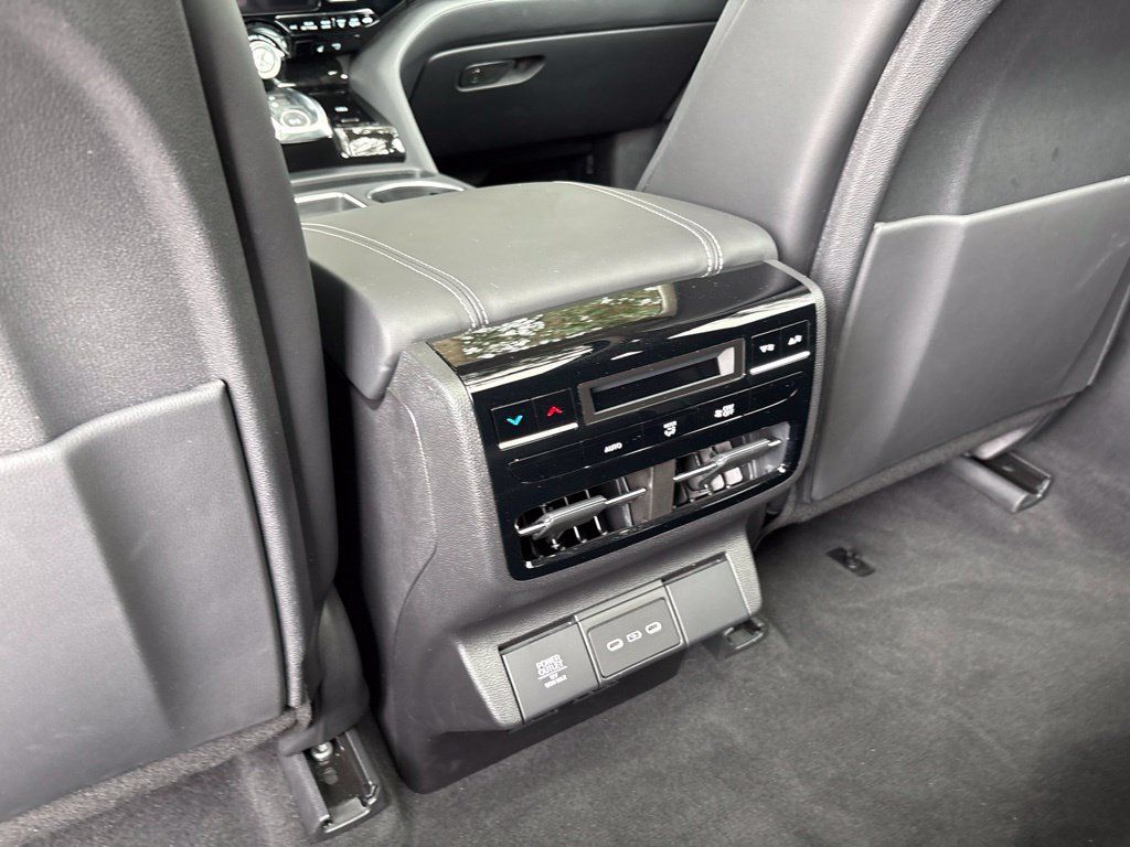 Used 2026 Acura MDX w/ Technology Package FWD image 27
