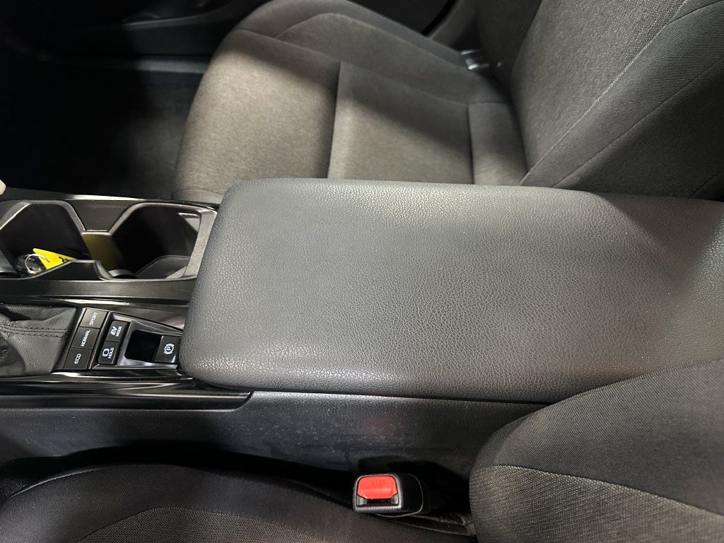Used 2025 Toyota Camry LE FWD image 73