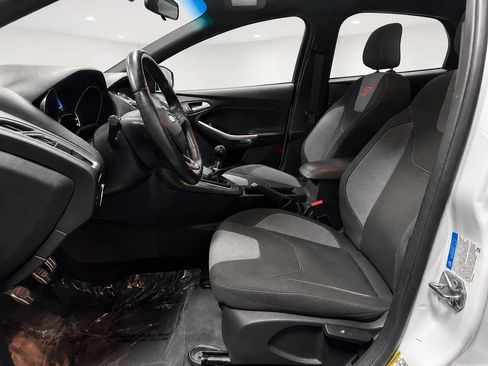 Used 2017 Ford Focus ST FWD image 11