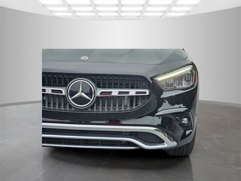 Used 2025 Mercedes-Benz GLA 250 image 9