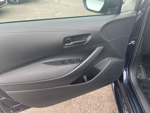 Used 2025 Toyota Corolla LE image 20