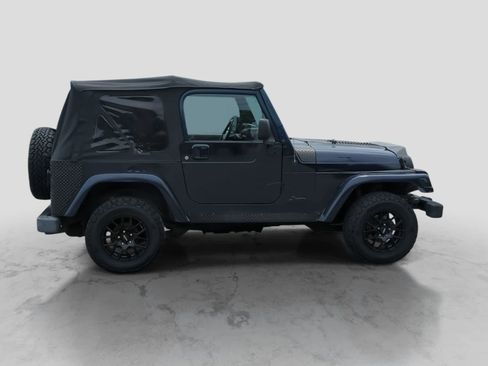 Used 2003 Jeep Wrangler X AWD/4WD image 9