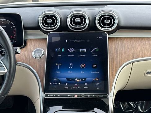 Used 2023 Mercedes-Benz C 300 4MATIC Sedan image 17