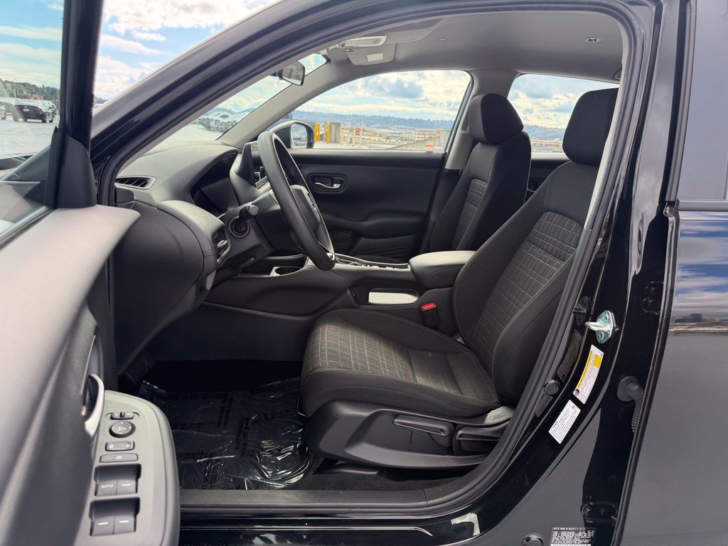 Used 2024 Honda HR-V LX image 14