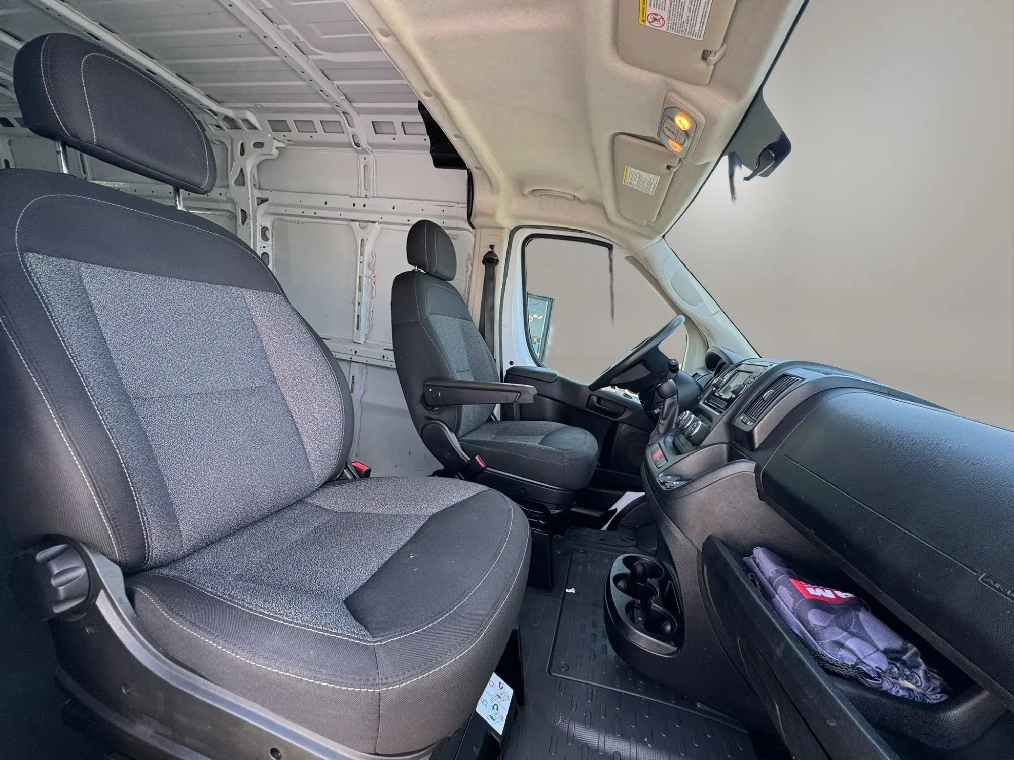 Used 2021 RAM ProMaster 2500 FWD image 13