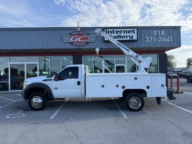 Used 2014 Ford F550 2WD Regular Cab Super Duty image 11