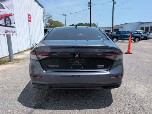 Used 2025 Honda Accord Touring image 7