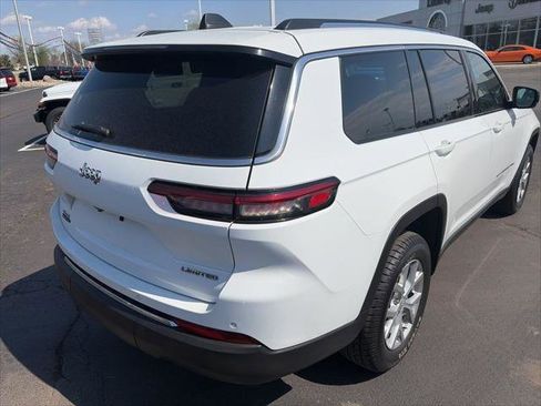 Certified 2023 Jeep Grand Cherokee L Limited AWD/4WD image 9
