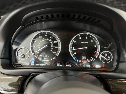 Used 2016 BMW 550i xDrive Sedan image 25