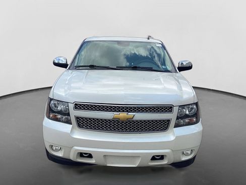 Used 2012 Chevrolet Suburban LTZ AWD/4WD image 2