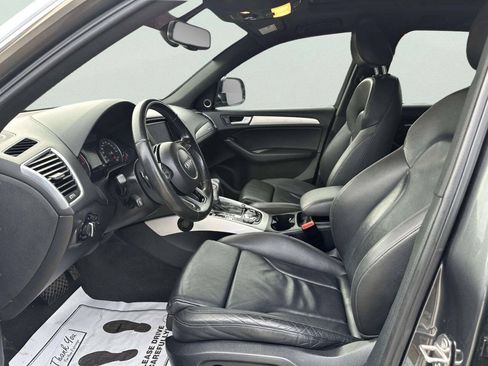 Used 2017 Audi Q5 2.0T Premium Plus w/ Technology Package AWD/4WD image 9