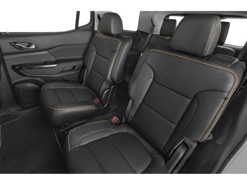 Used 2023 GMC Acadia AT4 w/ Technology Package AWD/4WD image 9