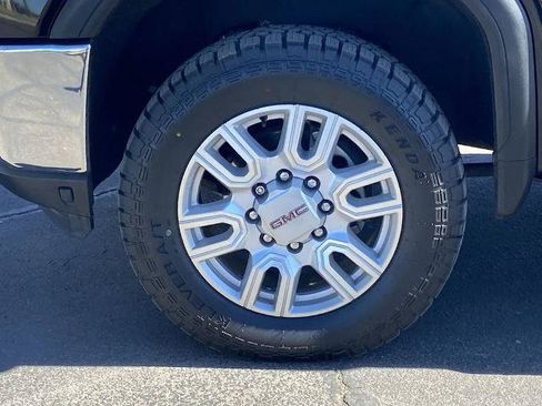 Used 2021 GMC Sierra 2500 SLT w/ SLT Premium Package image 28