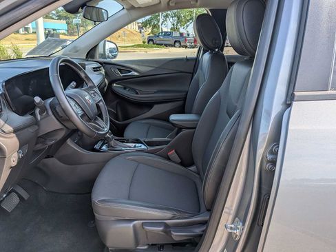 Used 2025 Buick Encore GX Preferred FWD image 15