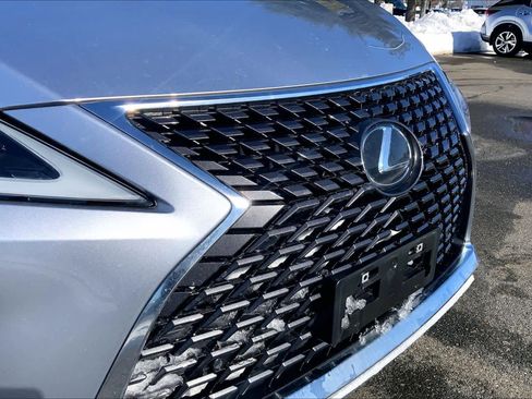 Used 2022 Lexus RX 350L Premium w/ Premium Package image 30