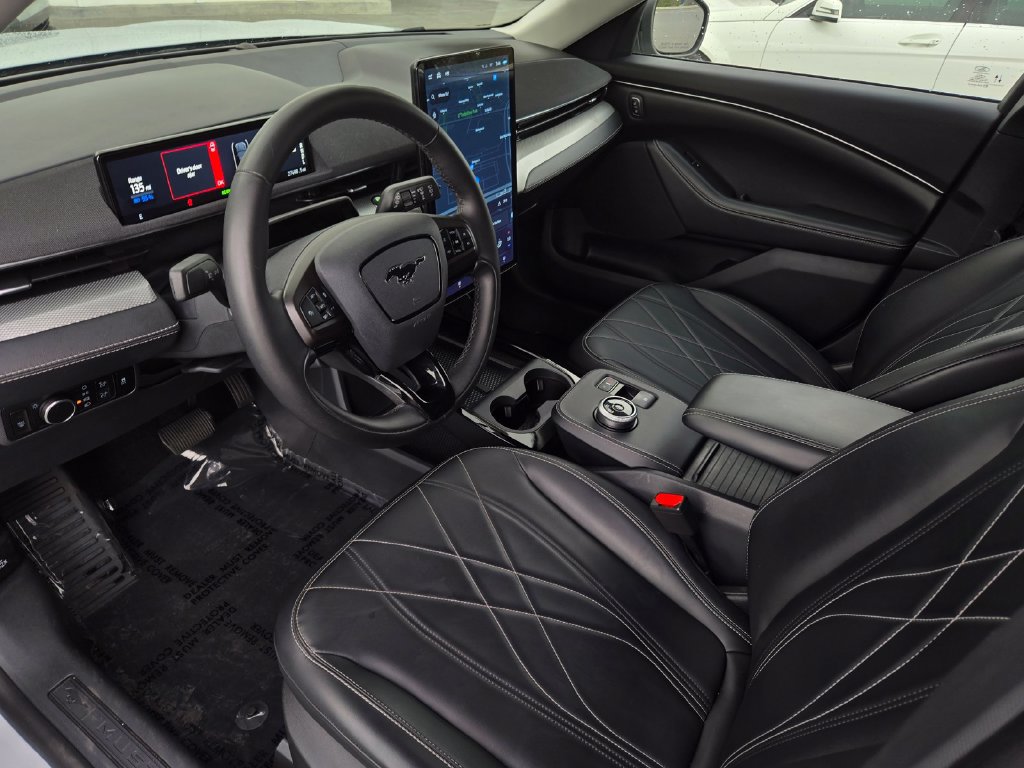Used 2023 Ford Mustang Mach-E Select RWD image 8