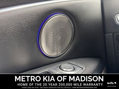 Used 2020 Kia K900 Luxury w/ VIP Package AWD/4WD image 21