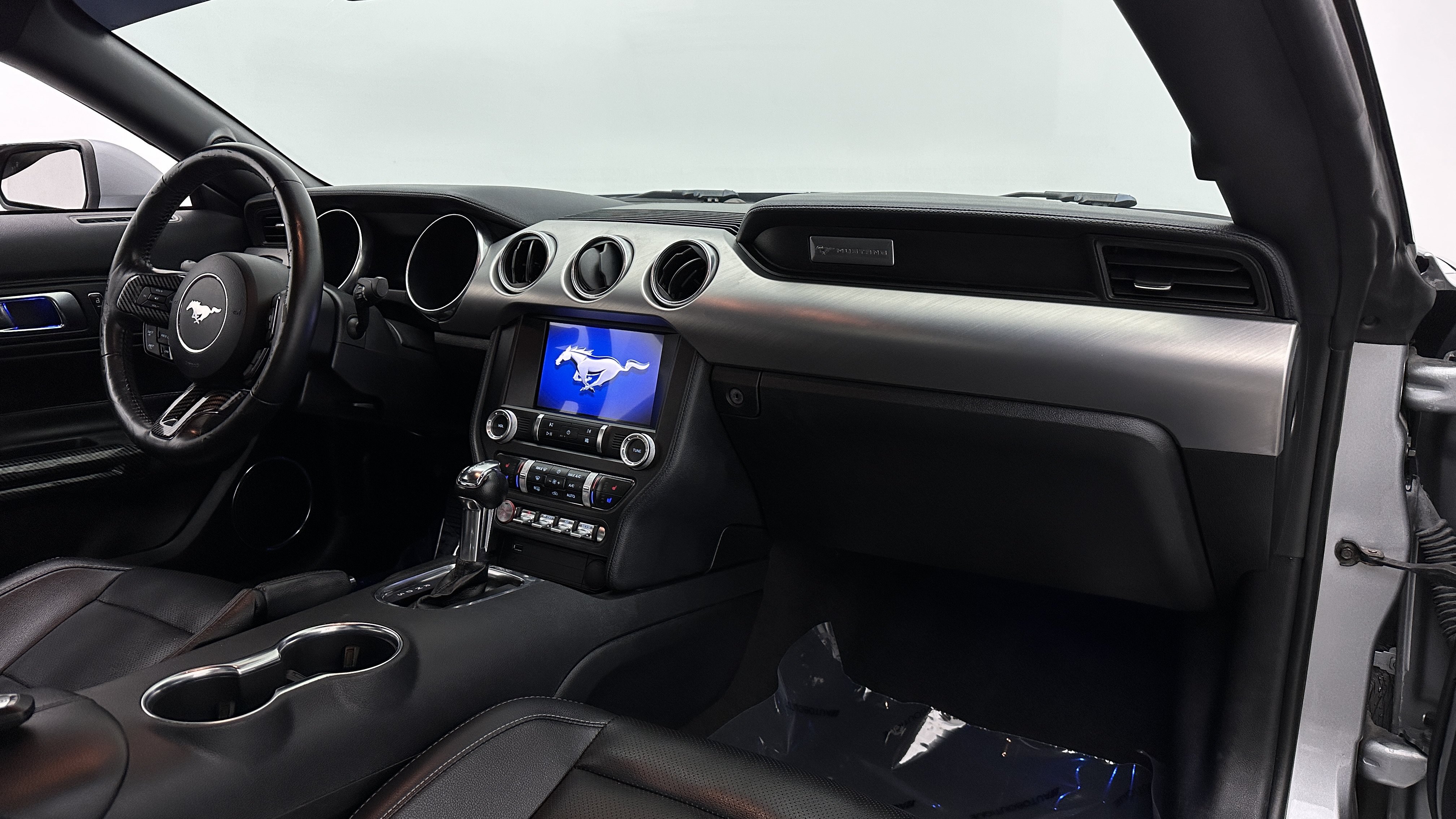 Used 2023 Ford Mustang Premium RWD image 31