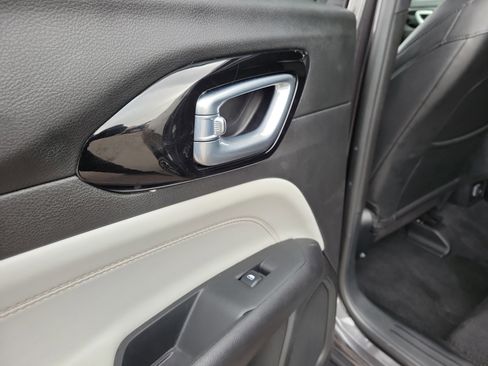 Used 2024 Jeep Compass Limited image 13