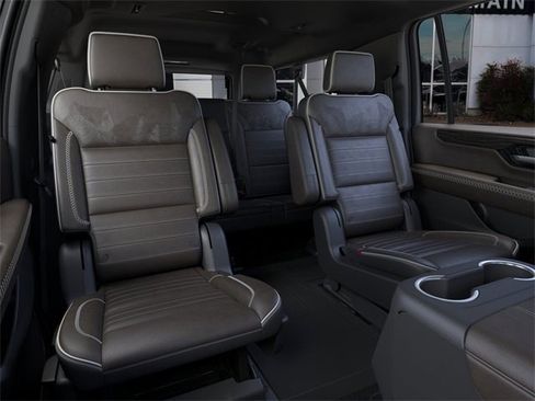 New 2026 GMC Yukon XL Denali Ultimate image 17