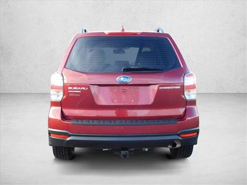 Used 2018 Subaru Forester 2.5i w/ Alloy Wheel Package AWD/4WD image 6