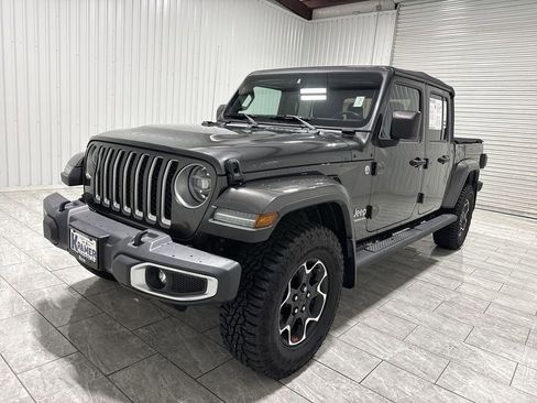 Used 2020 Jeep Gladiator Overland AWD/4WD image 1