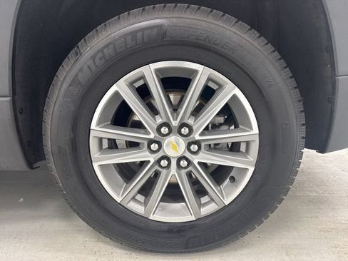 Used 2022 Chevrolet Traverse LT w/ LPO, 'HIT The Road' Package AWD/4WD image 35