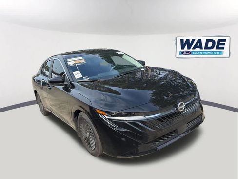Used 2026 Nissan Sentra SV w/ SV Convenience Package FWD image 3