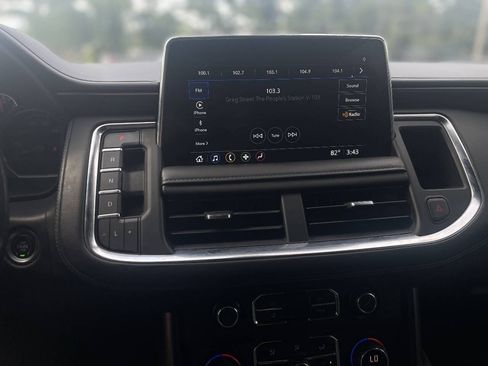 Used 2021 Chevrolet Suburban LS AWD/4WD image 16