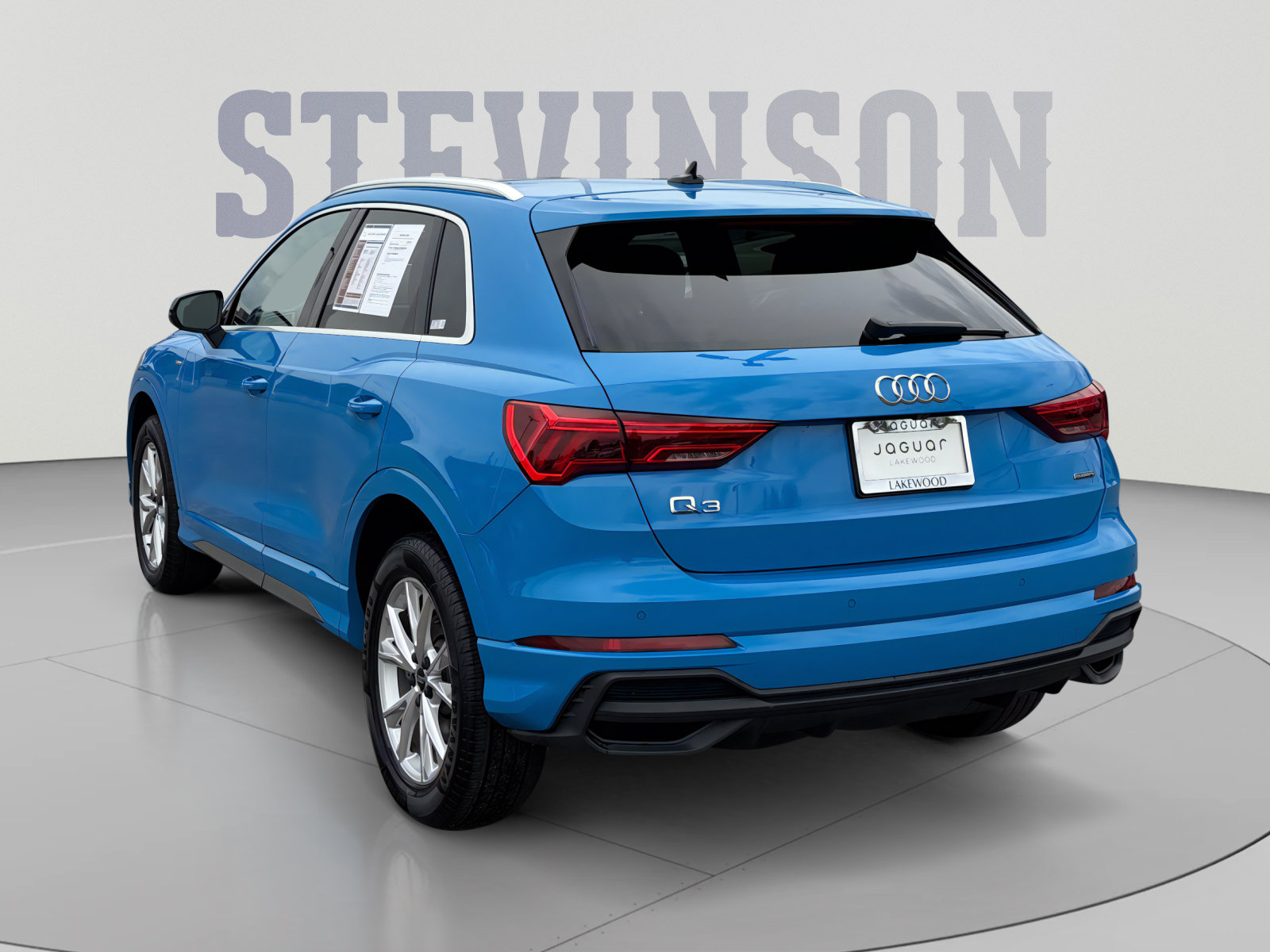 Used 2023 Audi Q3 2.0T Premium AWD/4WD image 3