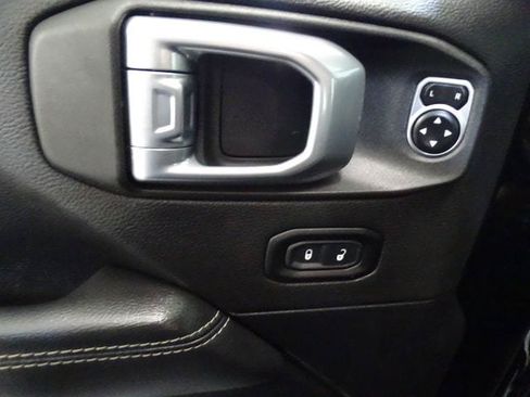 Certified 2023 Jeep Wrangler Unlimited Sahara w/ Cold Weather Group AWD/4WD image 3