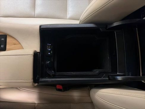 Used 2022 Lexus RX 450hL AWD w/ Premium Package image 28